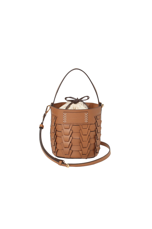 v piece mesh bucket bag